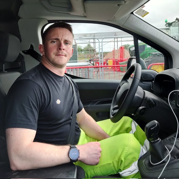 Ride [with] me? https://t.co/IWhAYEIj0x