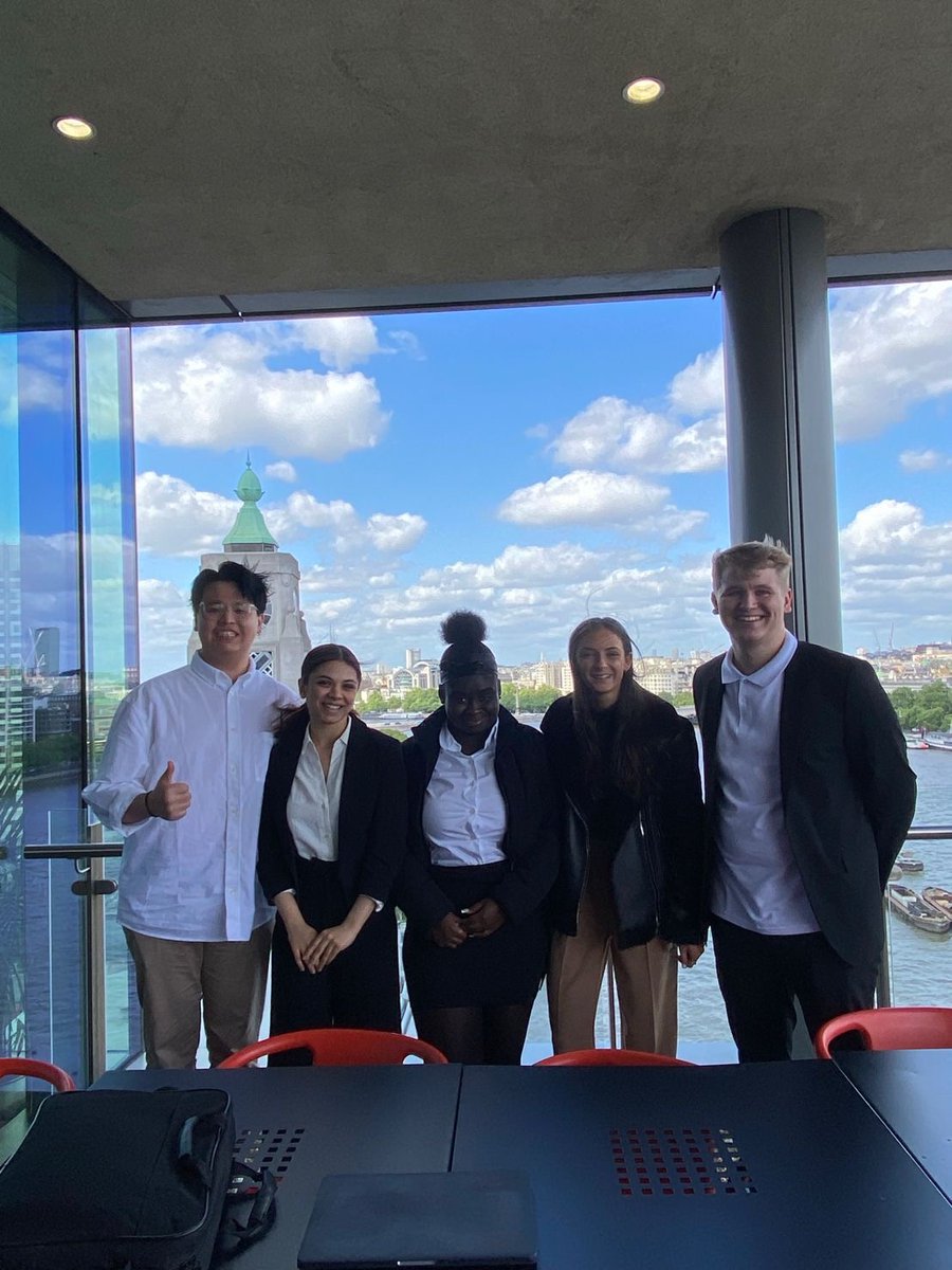 UniNorthants's tweet photo. Congratulations to third year #Adstudents from #uon as they had and completed their agency day yesterday in London with VMLY&R London presenting their Creative ideas.
Special thanks to @VMLYRLondon ,@splaurie , Billy Little & Allan Fraser-Rush.
#uninorthants https://t.co/utHBH1wQn1