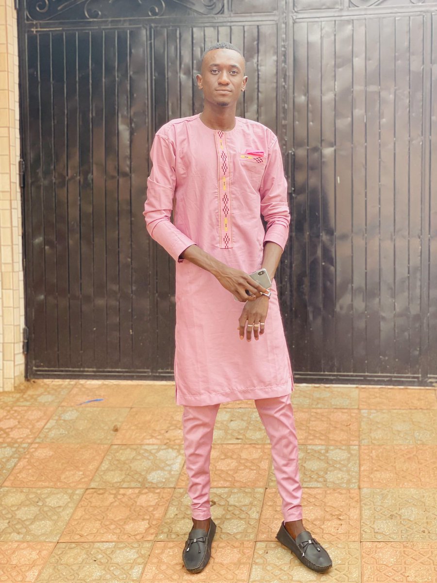 DiabyMadala07's tweet photo. Djouma mubarak à tous les musulmans, qu’Allah accepte nos prières et exauce nos vœux.
   Multiplions les prières sur le prophète (psl) le jour du vendredi et les invocations aussi! 🤲🏿❤️🙏

#Djouma #mubarak #haveAgoodfriday #everyboody #thanksgod #Mali https://t.co/zh4rEmLJ4K