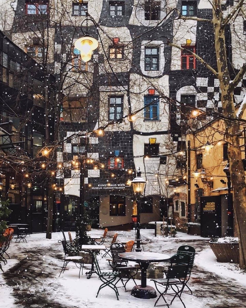 Kunst Haus Wien - Museum Hundertwasser, Vienna, Austria 🇦🇹❄️
