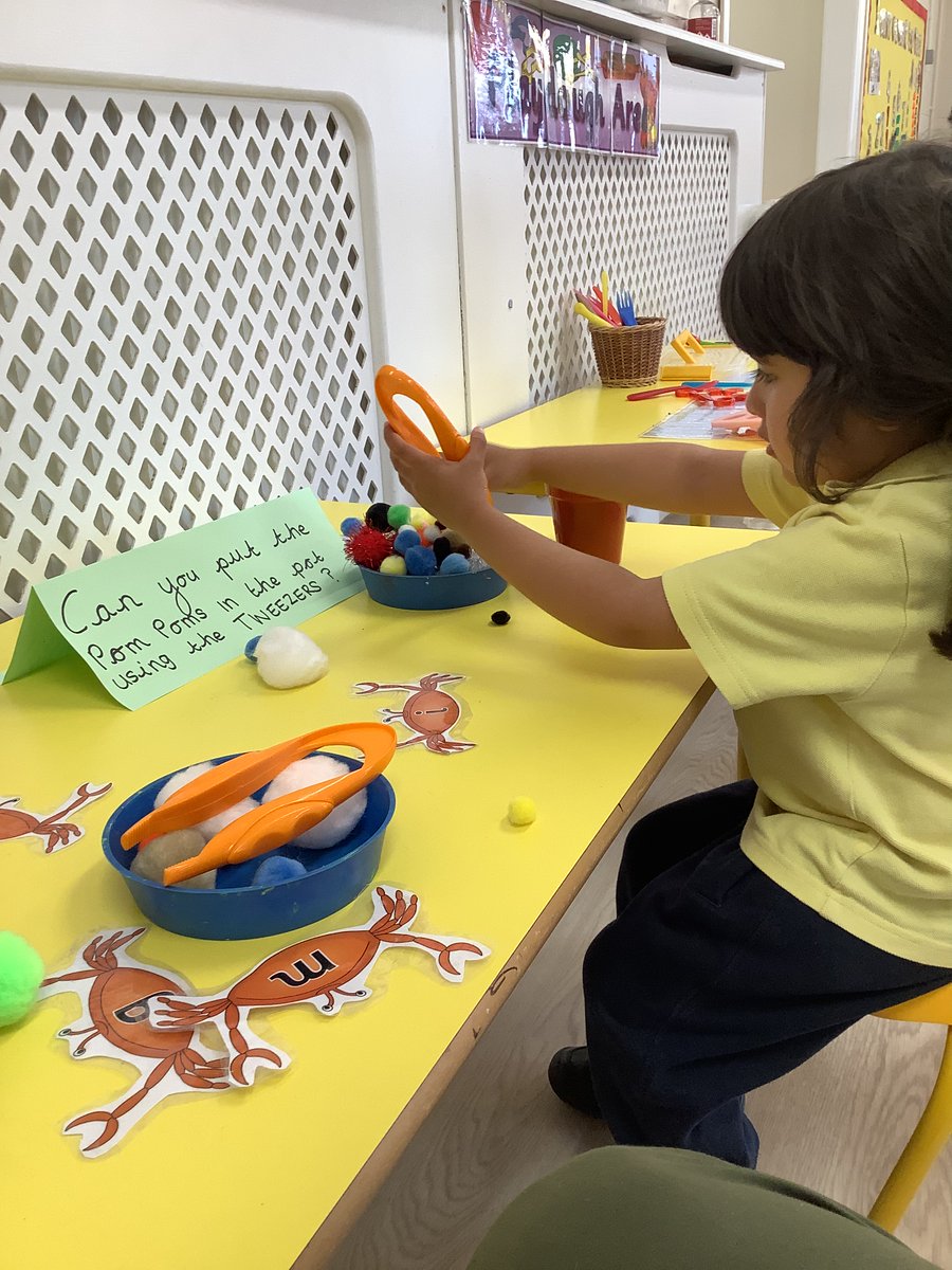 StainesPrepNurs's tweet photo. #StainesPrepSunflowers have been strengthening their hand muscles through fingers gym activities. #StainesPrepEarlyYears https://t.co/2cBYeGH2jf