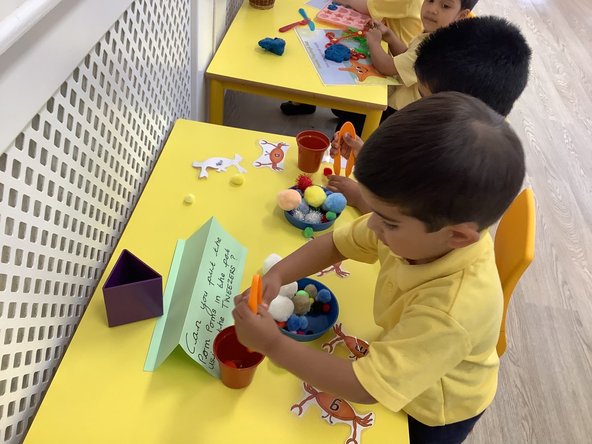StainesPrepNurs's tweet photo. #StainesPrepSunflowers have been strengthening their hand muscles through fingers gym activities. #StainesPrepEarlyYears https://t.co/2cBYeGH2jf