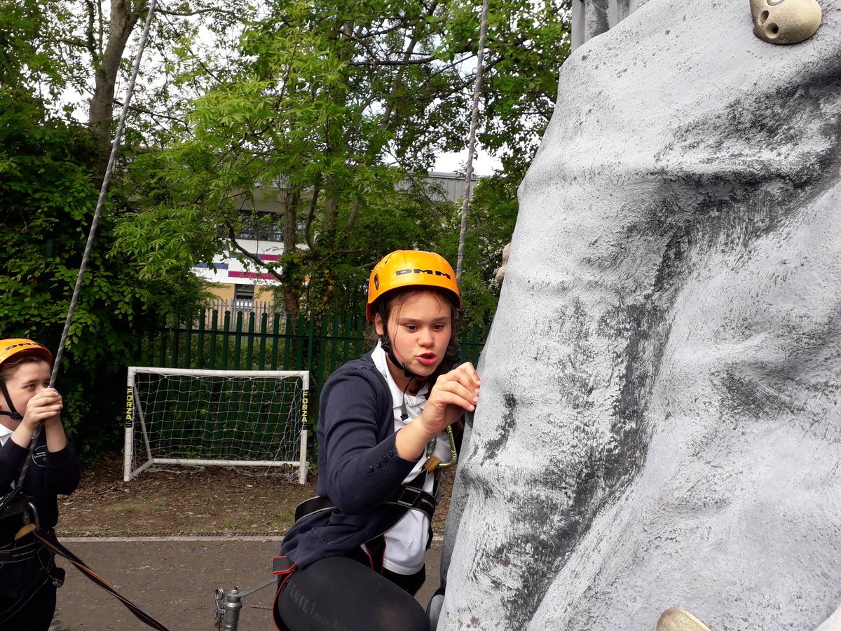 AllMoveChris's tweet photo. Action shots! πΈ
@warmleypkschool @BrisBearsCF
@YMCADG
#AllMove @mencap_charity https://t.co/yBl9Xsby0E