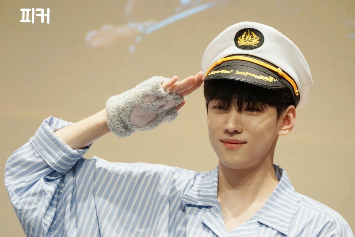 formyjaechan's tweet photo. 20220513 원더월 대면 팬싸 
💜 https://t.co/MeJEKLVHpP
