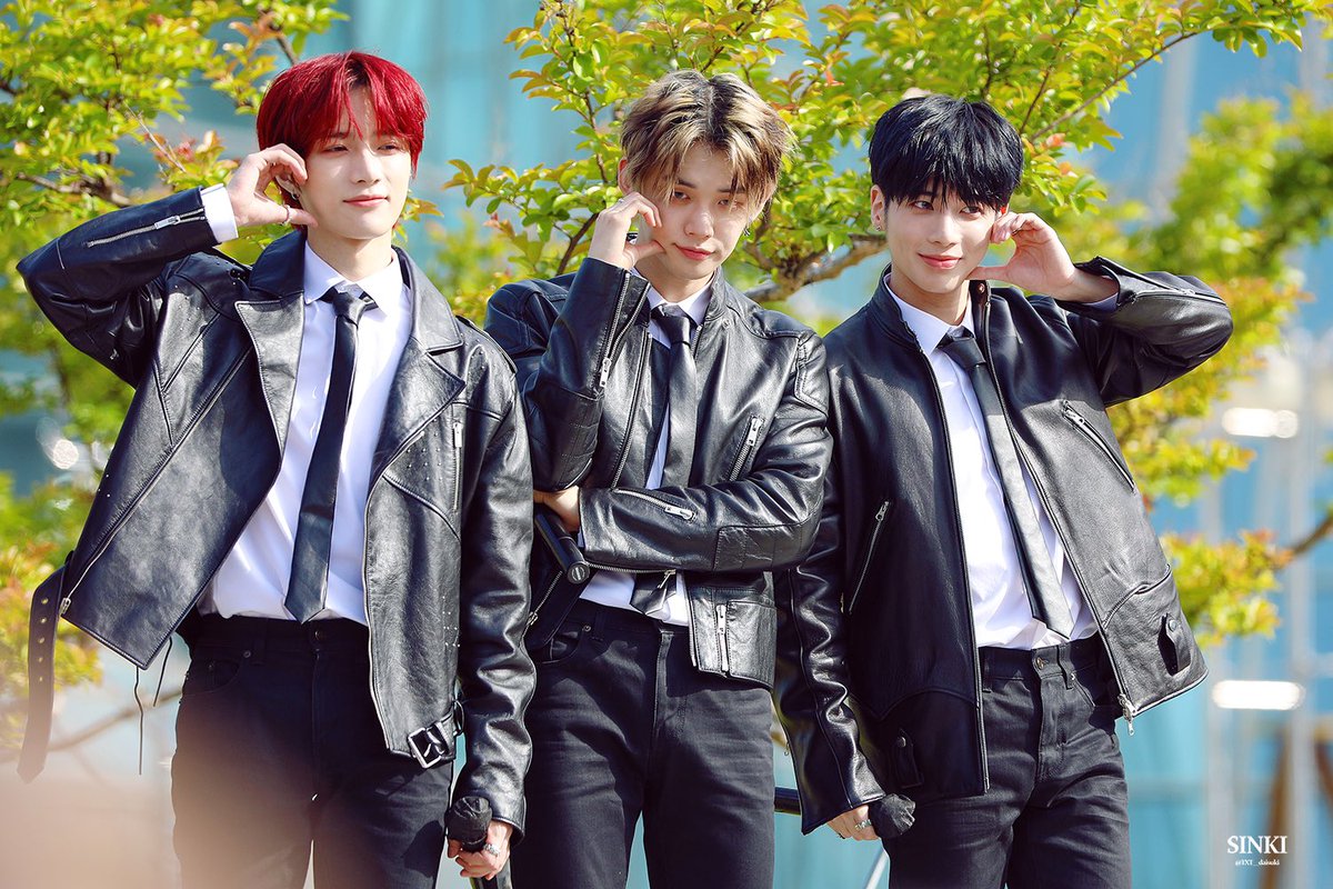 220513 뮤뱅 미팬

볼하뚜하는 아기 강아띠🫶🏻

#투모로우바이투게더 
#TXT #연준 #범규 #태현