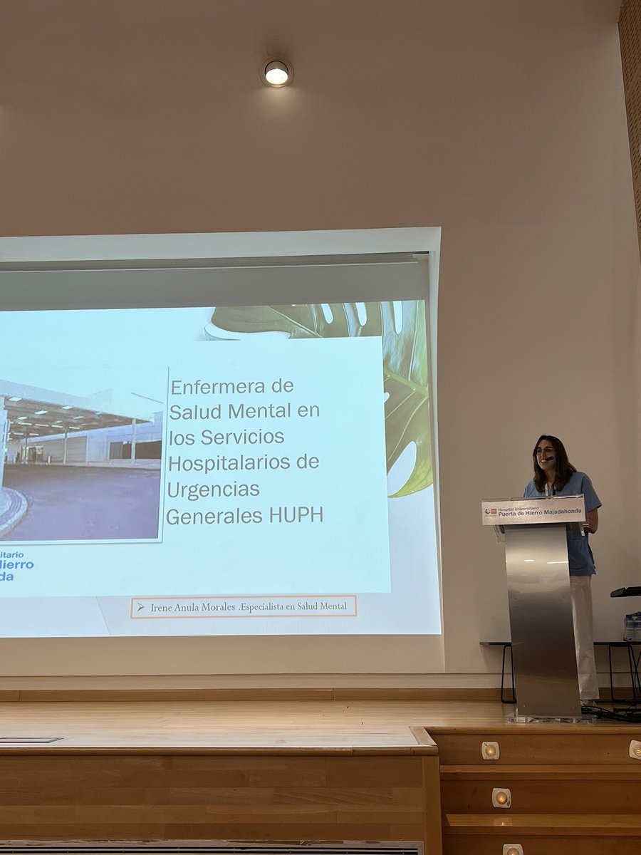 LaMayanga's tweet photo. Otro servicio pionero #urgeniaspsiquiatria #enfermeraespecialista @Ire_Anula  enfermera de urgencias en salud mental. Disminuir el estigma y aumentar la calidad asistencial. #EIR #somospuertadehierro @elfo129 @FormacionHUPHM @montsolis282 https://t.co/XlsoSiCD6c