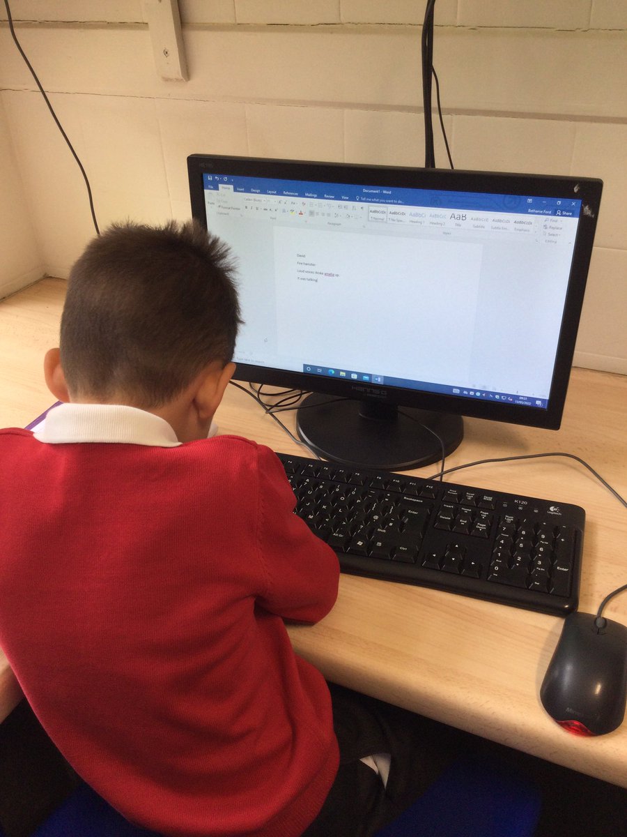 Year 1 Hedgehogs loved their trip to the computer suite this morning. They were so grown up and started writing their new version of the story ‘Fire Cat’!