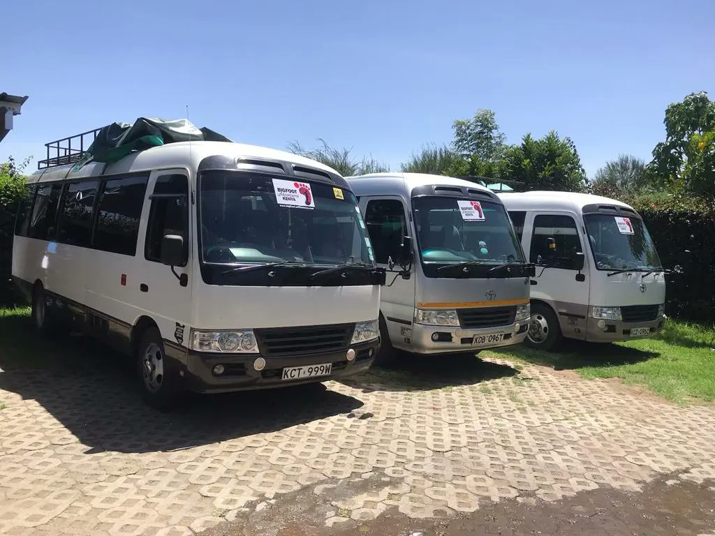 Nothing beats rising to a really good morning adventure in one of Kenya's famous parks (Nairobi national Park)with #bigfootadventureskenya. 
#magicalkenya #Rosabus #MagicalKenyaSignatureExperiences #TembeaKenyaNaBigfoot #gamedrive #NNP #NairobiCityMarathon