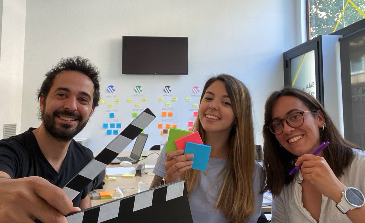 MirallDigital's tweet photo. Ayer el equipo de Winfor Marketing tuvimos un encuentro muy productivo 😎!

¿Queréis saber de qué trató la reunión? 🤔👩‍💻

👀 Observad bien la foto, en ella hay algunas pistas! 😝

#miralldigital #winformarketing #agenciademarketingbarcelona #marketingbarcelona #marketingdigital https://t.co/pOyaKQrMXj