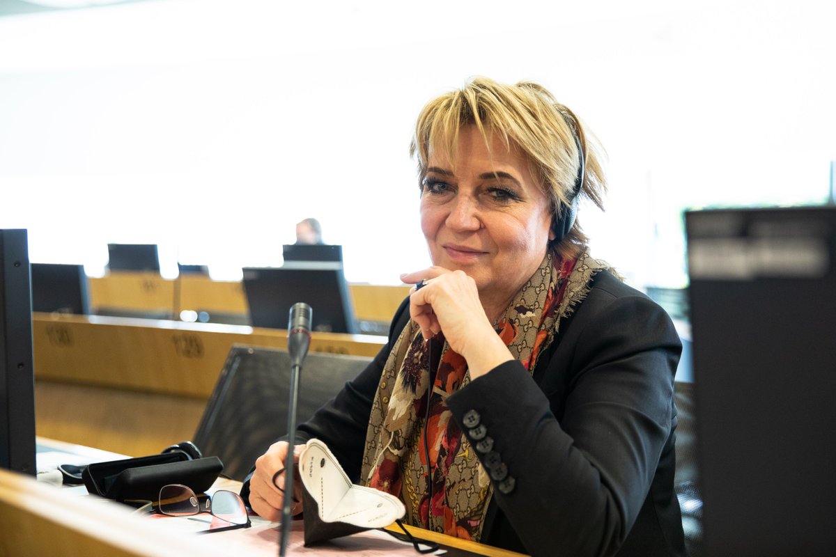 EPP Group CoR (@epp_cor) on Twitter photo <a href="/ZdanowskaCoR/">Hanna Zdanowska - Climate Pact Ambassador 🇵🇱🇪🇺</a> With each passing week, the negative consequences of delaying this support will increase  significantly for whole Europe in every sphere, starting from social to economic and ending with environmental. <a href="/ZdanowskaCoR/">Hanna Zdanowska - Climate Pact Ambassador 🇵🇱🇪🇺</a> <a href="/ZdanowskaCoR/">Hanna Zdanowska - Climate Pact Ambassador 🇵🇱🇪🇺</a> With each passing week, the negative consequences of delaying this support will increase  significantly for whole Europe in every sphere, starting from social to economic and ending with environmental. <a href="/ZdanowskaCoR/">Hanna Zdanowska - Climate Pact Ambassador 🇵🇱🇪🇺</a>