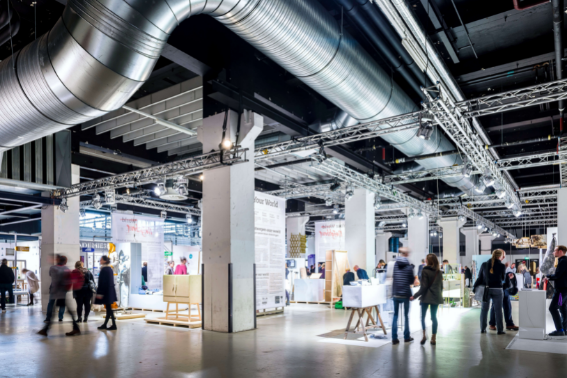 Het Klokgebouw, daar gebeurt het! 
In het bedrijfsverzamelgebouw worden allerlei creatieve evenementen georganiseerd. Bruisend, enerverend en verrassend. Zo kunnen we de evenementen in de voormalige ... lees hier meer driehoekstrijps.nl/nieuws/het-klo… #strijps #klokgebouw #eindhoven