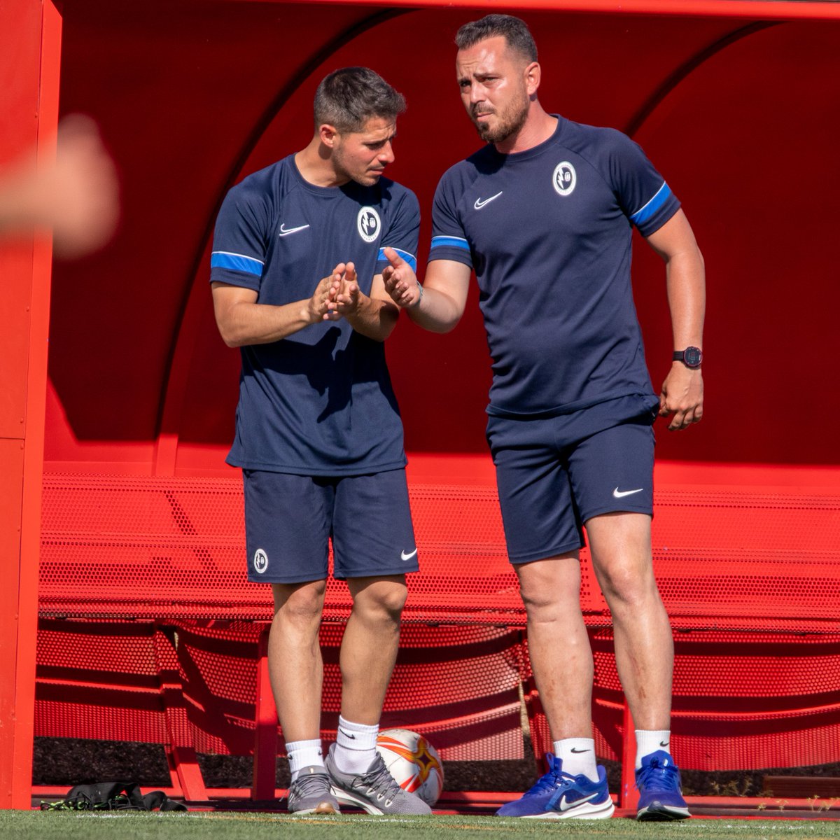 RMajadahonda's tweet photo. 🧑‍🏫➕⚽️🟰 #DíaMundialDelEntrenador 

#VamosMiRayo⚡️ https://t.co/5jsoBrvxDS