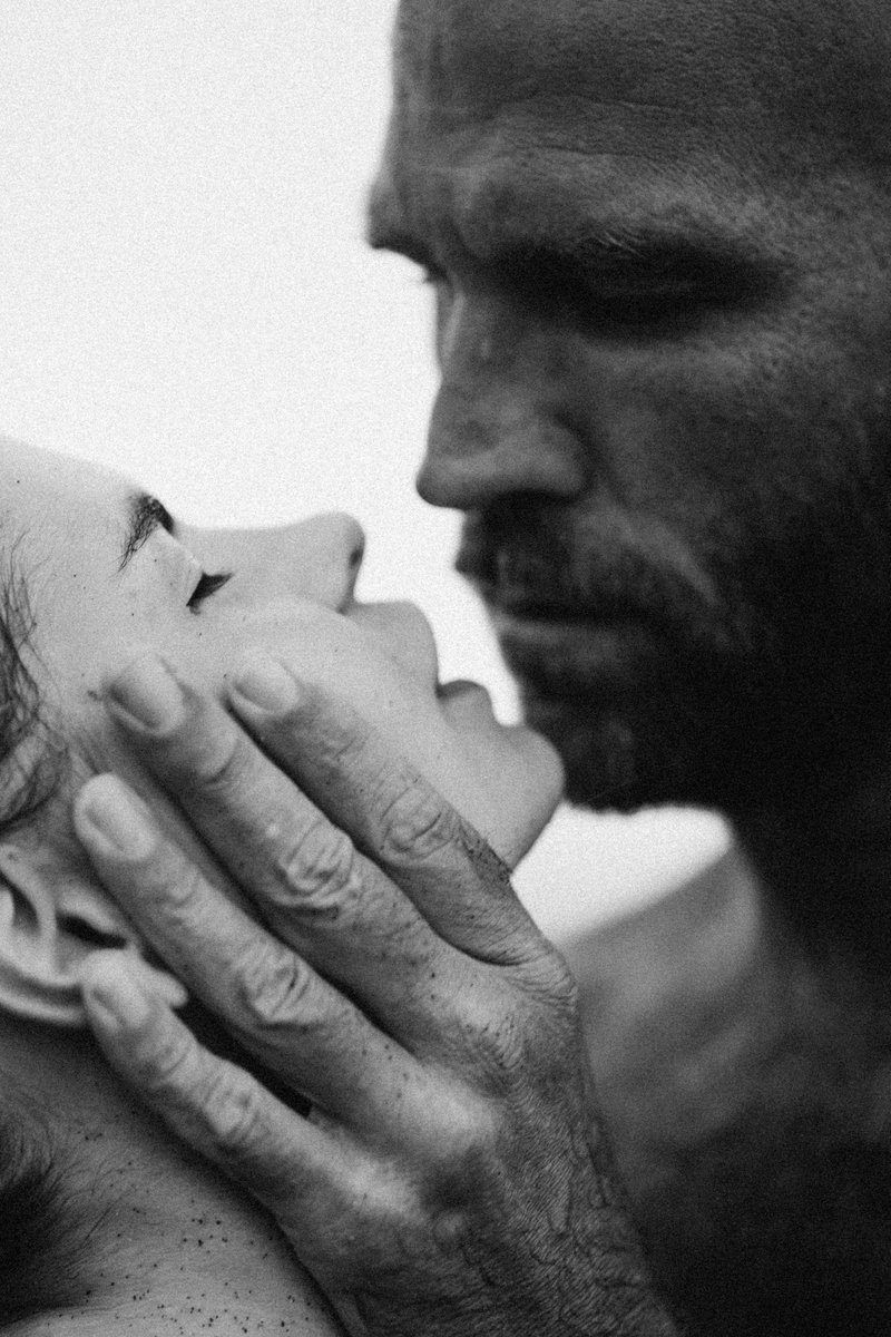 <a href="/jaycordeaux/">Jay Cordeaux</a> <a href="/ImBrendanNorth/">BRENDAN NØRTH</a> This portrait by <a href="/Anna_Zhukovska/">Anna</a> is so touching ❤️

<a href="/Pornsoup/">pornsoup.eth</a> <a href="/mihaylova_jpg/">Anastasia Mihaylova</a> @photoluigi