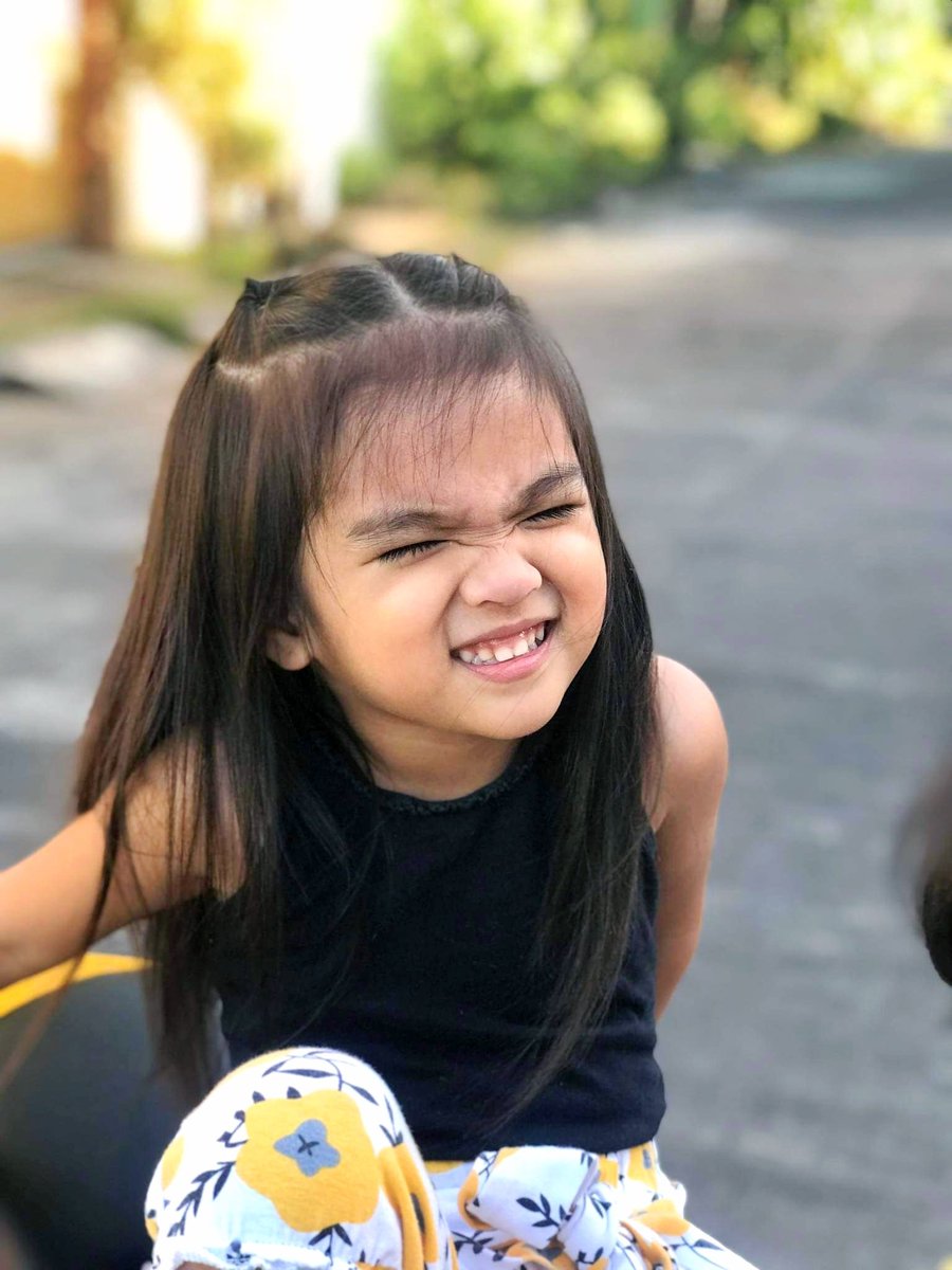 beaalarva's tweet photo. Big girl na ang ate namin. Napakaganda mooo 🥺😍💛 https://t.co/8B9SY4Vv2C