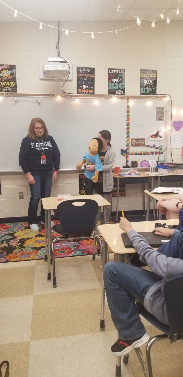 Roberts 4th Grade Creekview tweet media