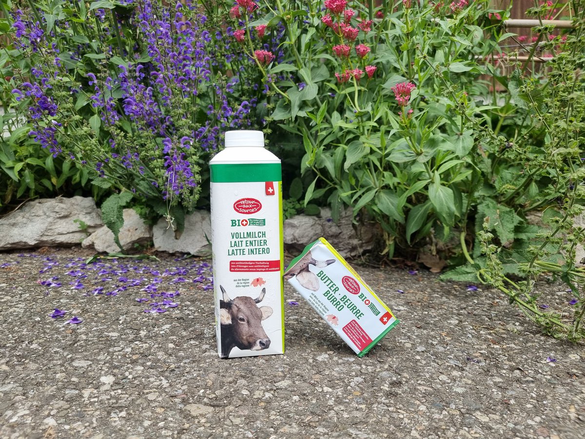 Unter dem Label "Retour aux Sources" lanciert Aldi Suisse ein neues Bio-Label, das über den Bio-Suisse-Richtlinien hinausgeht. Den Anfang macht u.a. die antibiotikafreie Milchvieh-Haltung.