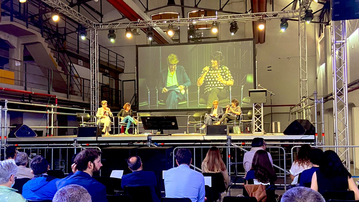 Tavola rotonda sulle politche di sviluppo delle piattaforme cooperative con <a href="/gualminielisa/">Elisabetta Gualmini</a>, <a href="/RitaGhedini/">Rita Ghedini</a> e Giusella Finocchiaro. Modera la nostra presidente <a href="/chiarachiappa1/">Chiappa chiara</a> #platformcoop