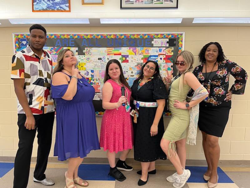 MichaelHartEDU's tweet photo. I’m so grateful for @DonorsChoose! Our entire 2nd Grade Team @CatalinaES_OCPS had projects funded and we were able to do a grade-level Geometry Fashion Show! Using @MicrosoftTeams we invited the entire school! #ocpselemmath https://t.co/75CwKGU0oy