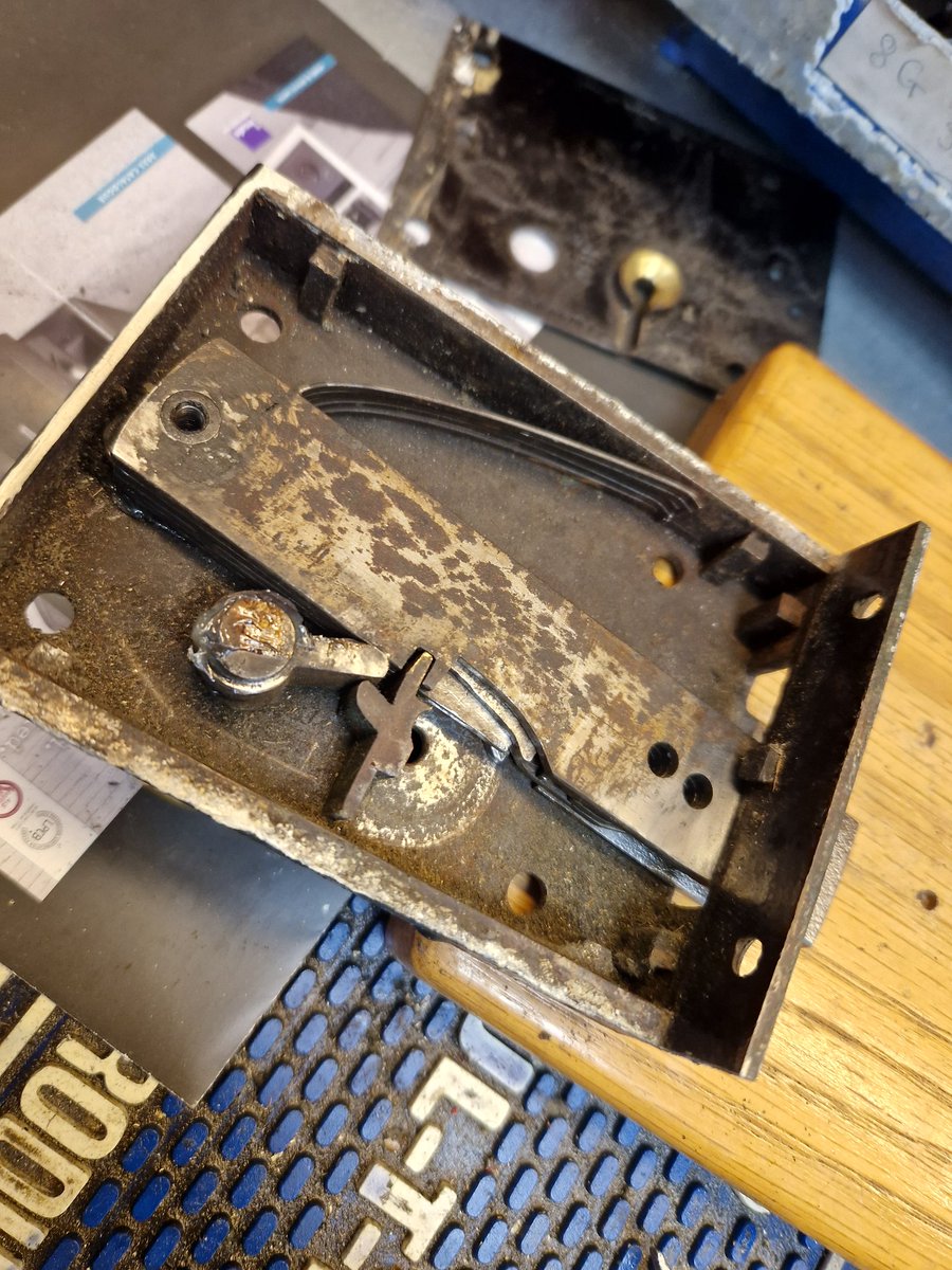 Some days we get to work on beautiful #Chubblocks like this, client needed altered so existing key nó longer opened and 10 new keys