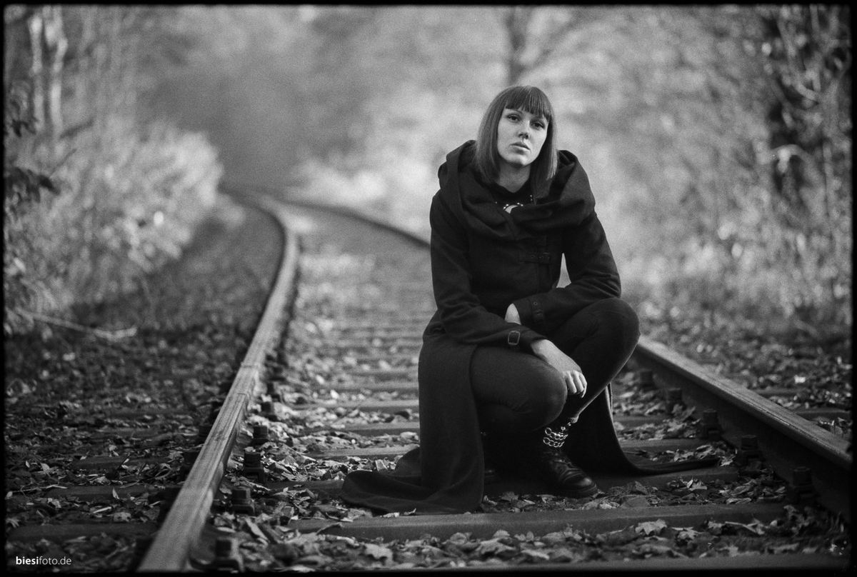 biesifoto's tweet photo. I shot my wonderful model Melissa #analog on (greatly stored) #Kodak Plus-X 125 #blackandwhite 35mm #film. #filmphotography #filmsnotdead #analogphotography #photographer #germanphotographer https://t.co/y6o3M5b3VX