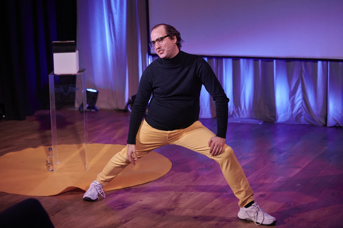 gazcook's tweet photo. Crazy man, crazy tech - Eugene @EugeneTheShow 
Great to see @dannicholas back in Preston after seven years ✌️
To have an performer like him and a technical show like this in Preston shows what we can do.
@EnjoyTheShowUK #lancsfringe https://t.co/VtjFX8xONj