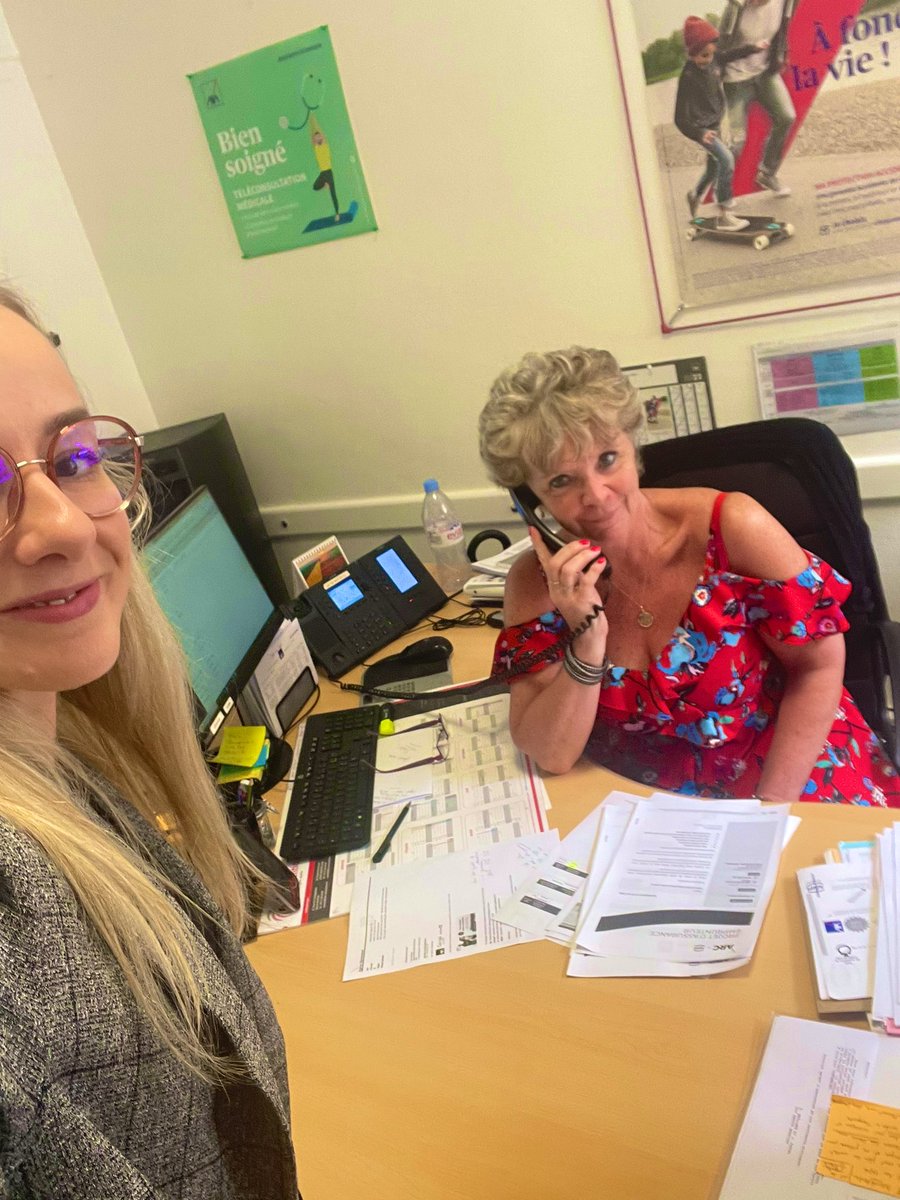 A l’agence <a href="/AXAFrance/">AXA France</a> Maillard et Pascal avec Nathalie qui est dans les starting block pour prendre des RDV 📞 dans le cadre de la PRVT solidaire 🙌🏻💪🏼 #stopauxviolences