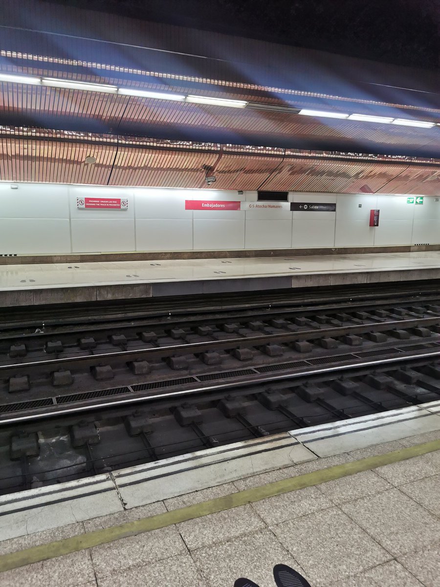 Siempre que estoy aquí me acuerdo de tí compañero....