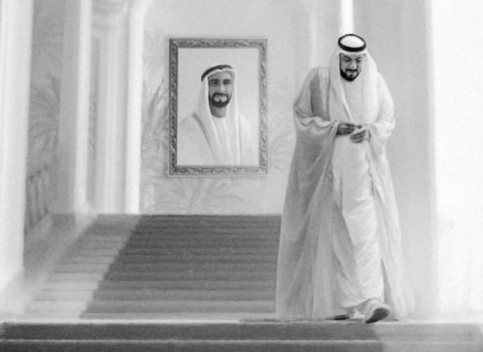 اللّٰهم قد فقدنا حبيباً .. كان لنا خير والد، ونِعم القائد، وبركةً وسَنَد، فياربّ نرفع الأكف لك داعينك أن تغفر لوالدنـا خليفة بن زايد، وتضاعف له حسناتـه، وتتجـاوز عن سيئاته، وتسكنه فسيح جناتك يارب العالمين.