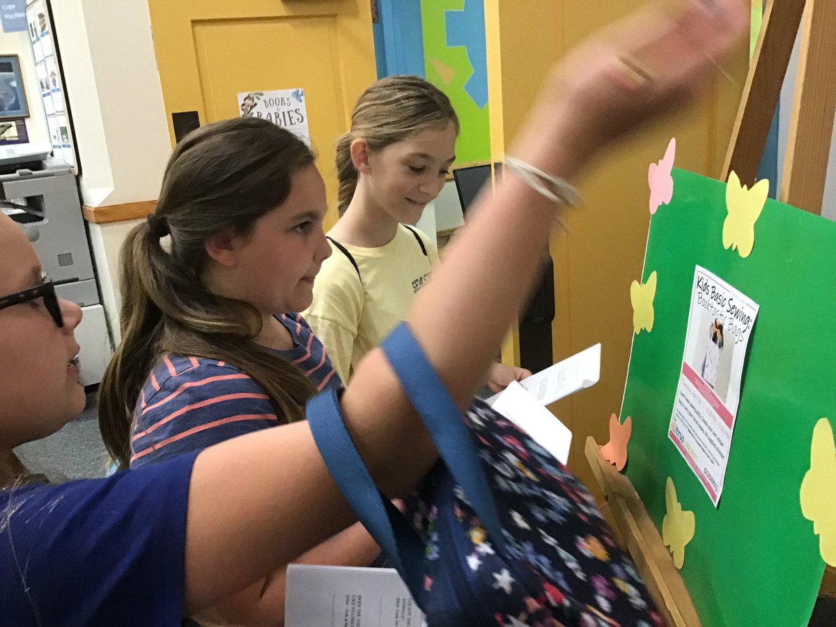 JenniferBerbert's tweet photo. Students used teamwork to complete their scavenger hunt at the public library. #ipseagles https://t.co/3MMGwLcUrg
