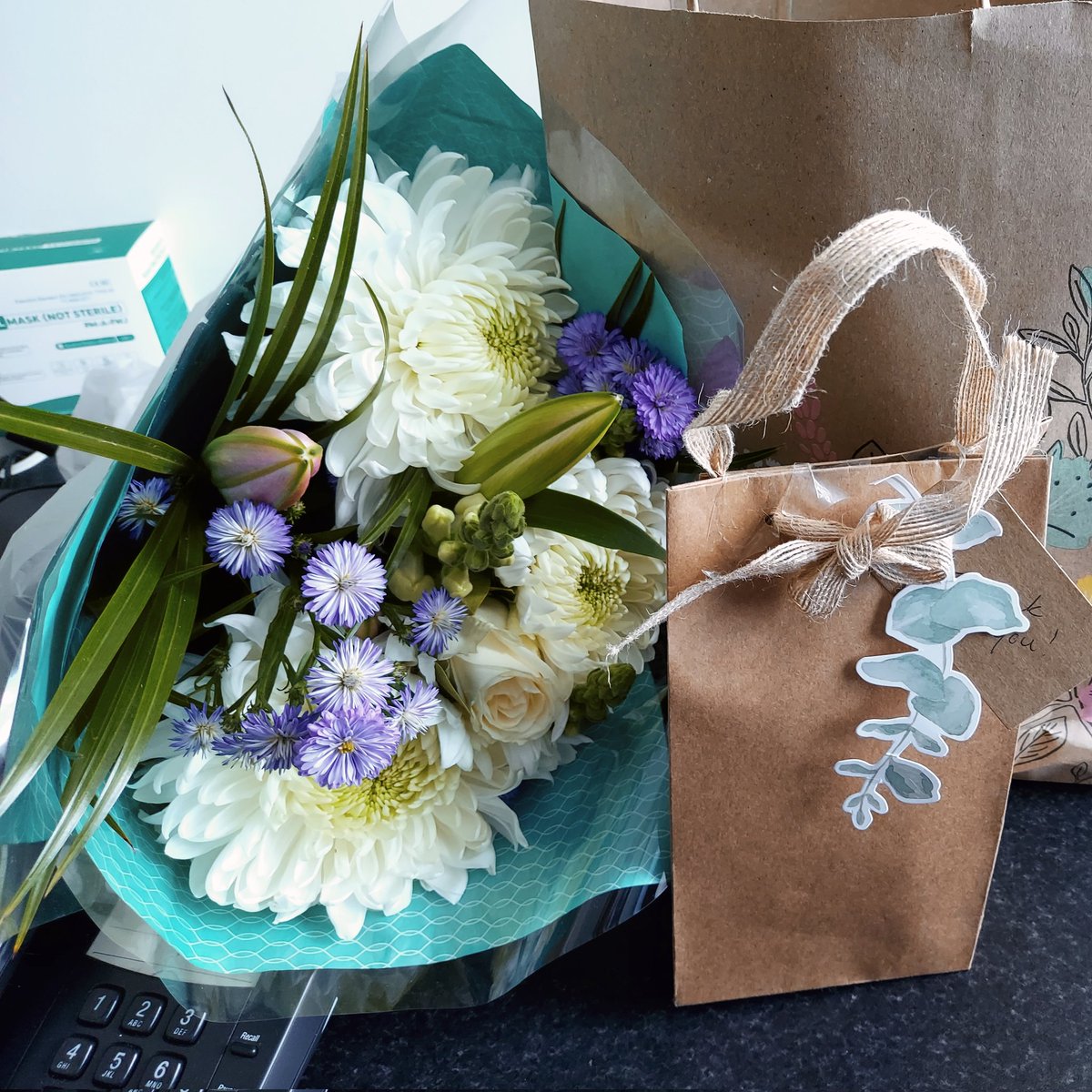 amycip2's tweet photo. Absolutely spoilt on my last day in thoracic surgery! You are a wonderfully dedicated team with endless kindness ❤Thank you for making me feel so welcome! 
keep up the great work! 
#teamworkmakesthedreamwork https://t.co/0y2Yfvu5ig
