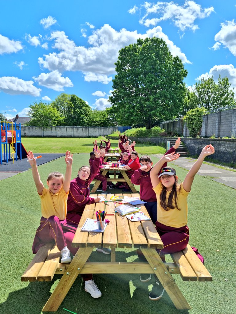 St. James's PS tweet media