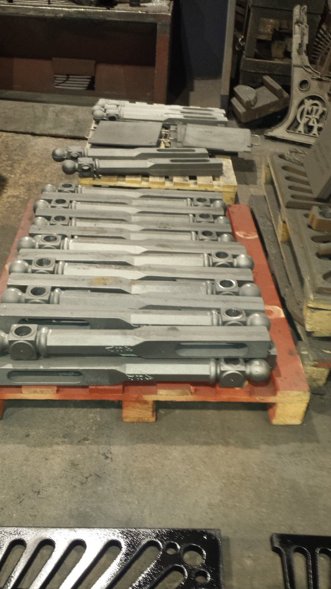 Boll_Ards's tweet photo. FOUNDRY FRIDAY: Posts for post and rail, bollards. 100% recycled cast iron from old car brake discs. #ASF #FoundryFriday #Recycling #Recycled #Posts #Bollards #PostAndRail https://t.co/7nvlOjmVL1