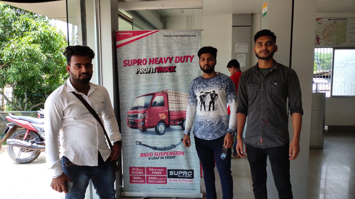 csc_north's tweet photo. CSC DMs/DC and VLEs visit to Mahindra Show Room
Mahindra and CSC DMs/DC and VLEs Parichay Event on 06/05/2022
At Dharmanagar Mahindra Show Room https://t.co/0xSeHsOec9