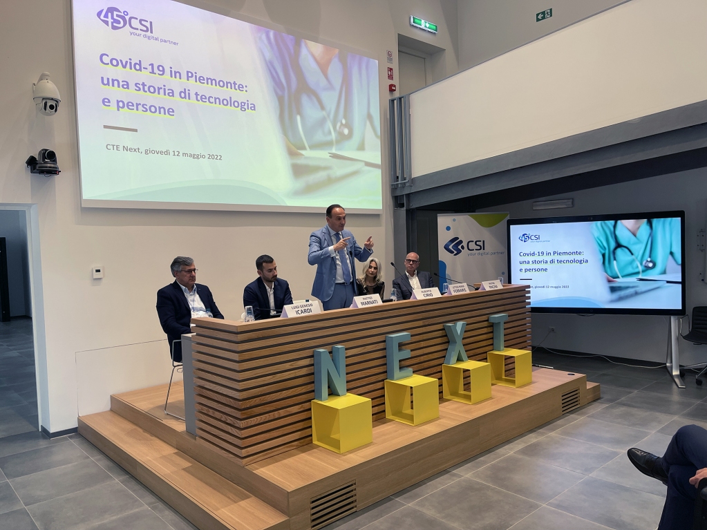 csipiemonte's tweet photo. Ieri in #CSI #Presidente della @regionepiemonte @Alberto_Cirio con  assessori #Icardi e @marnatiofficial ha ringraziato le persone che hanno lavorato al suo fianco contro il #Covid-19. Visita anche in #datacenter e #controlroom del CSI #nuovoCSI #yourdigitalpartner @PietroPacini https://t.co/ePngsFqzfQ
