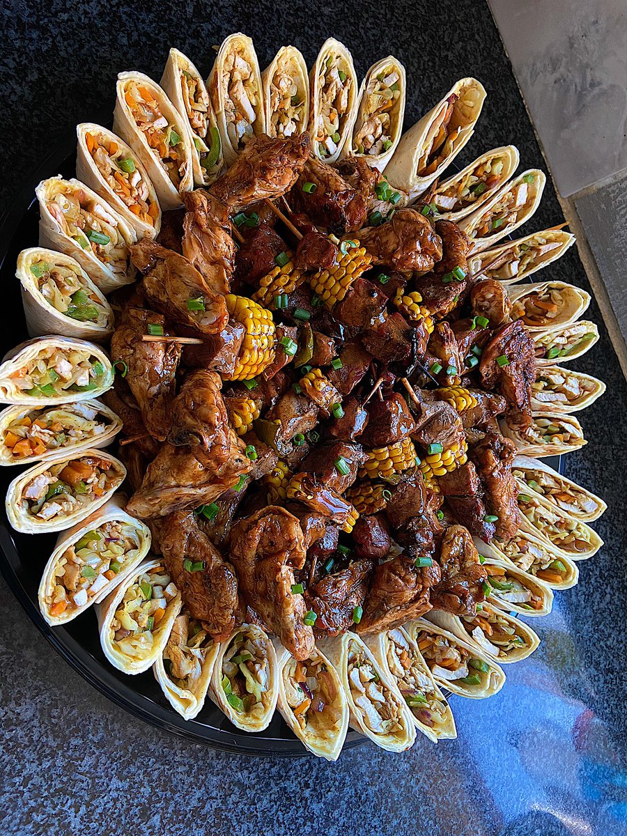 ThePizzaGrille's tweet photo. Order our mouthwatering savoury and seasonal fruit platter for any and all occasions. Savoury platter includes smoked wings, beef kebabs and chicken wraps. Platters feed 10-15 people for only R985,00 for both. Order yours now on 0605209631 https://t.co/WZ6fjwS1dx