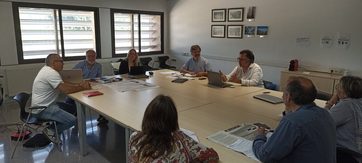 AaronGutierrezP's tweet photo. Avui reunió de seguiment projecte #ADAPTOUR Que bé tornar a dinàmica de reunir-nos en persona!! @Jules_C_Wilson @SalvadorAntonC @APRuss_tarraco @OSaladie1971 @fgonzalezre @SunsiHuertas @xavidelclos @wilbert_dh @benizar81 @albafontbarnet @AnaPastor91 @AlbaVianaL @isabelpaulino82 https://t.co/0nO8UKebIe