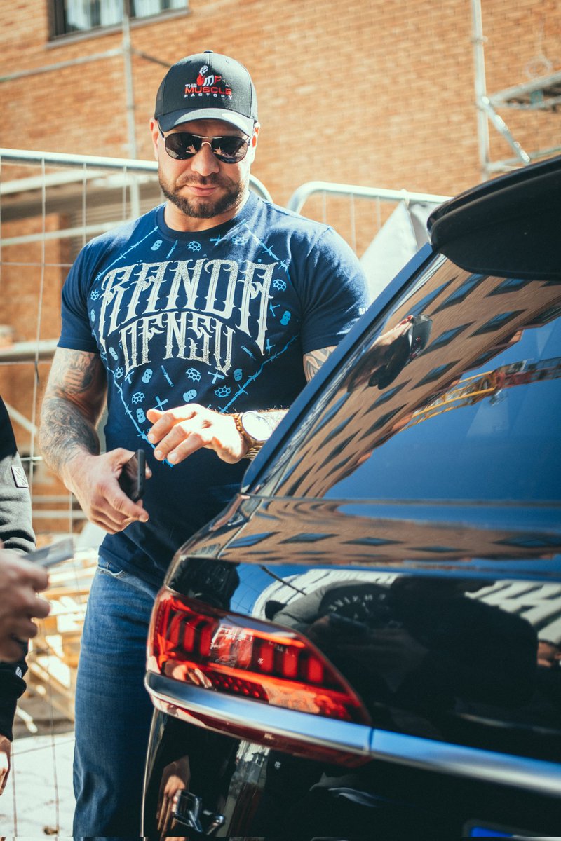 BestiarioShop's tweet photo. Ya tenemos en nuestros percheros lo nuevo de @randaoffensive
Pásate por Vallekas o fichatelo en https://t.co/Ap4TJYfSyi
#randaoffensive #vallekas #bestiarioshop #randa #vk #vendedoresdeodio https://t.co/JDA4M4JvDe