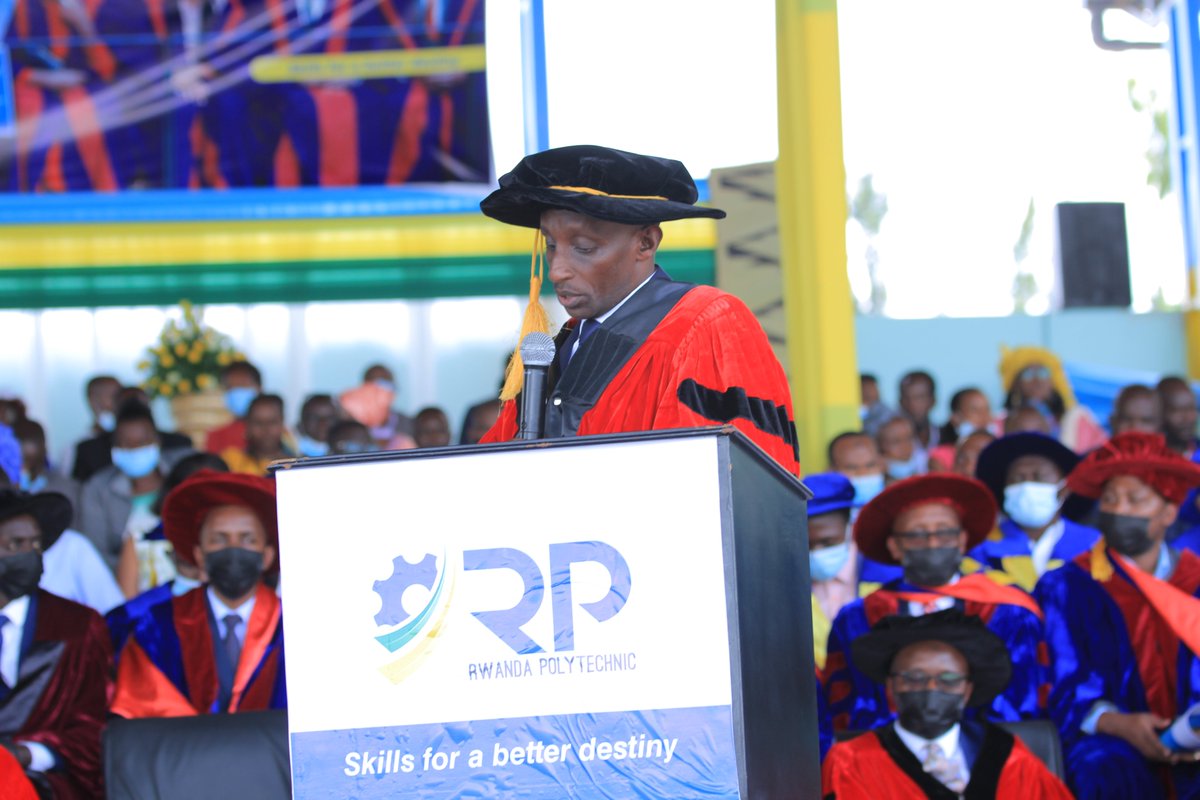 Huye_College's tweet photo. During the #RP5thGraduation Ceremony, The Principal of IPRC Huye Lt. Col. Dr. @TwabagiraB who led the Rwandan Delegation to Swakopmund-Namibia for the recent WorldSkills Africa Competition shared the experience gained from it. Contestants from Rwanda came back with three medals. https://t.co/F0KSFCIKbf