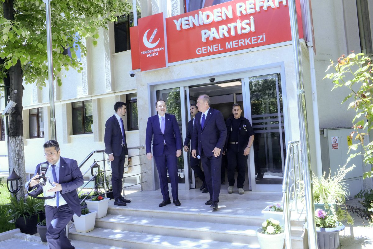 Genel Başkanımız Muharrem İnce Yeniden Refah Partisi Genel Başkanı Fatih Erbakan'ı ziyaret etti...

Milletimizin başlıca sorunları hakkında fikir alışverişinde bulundular.