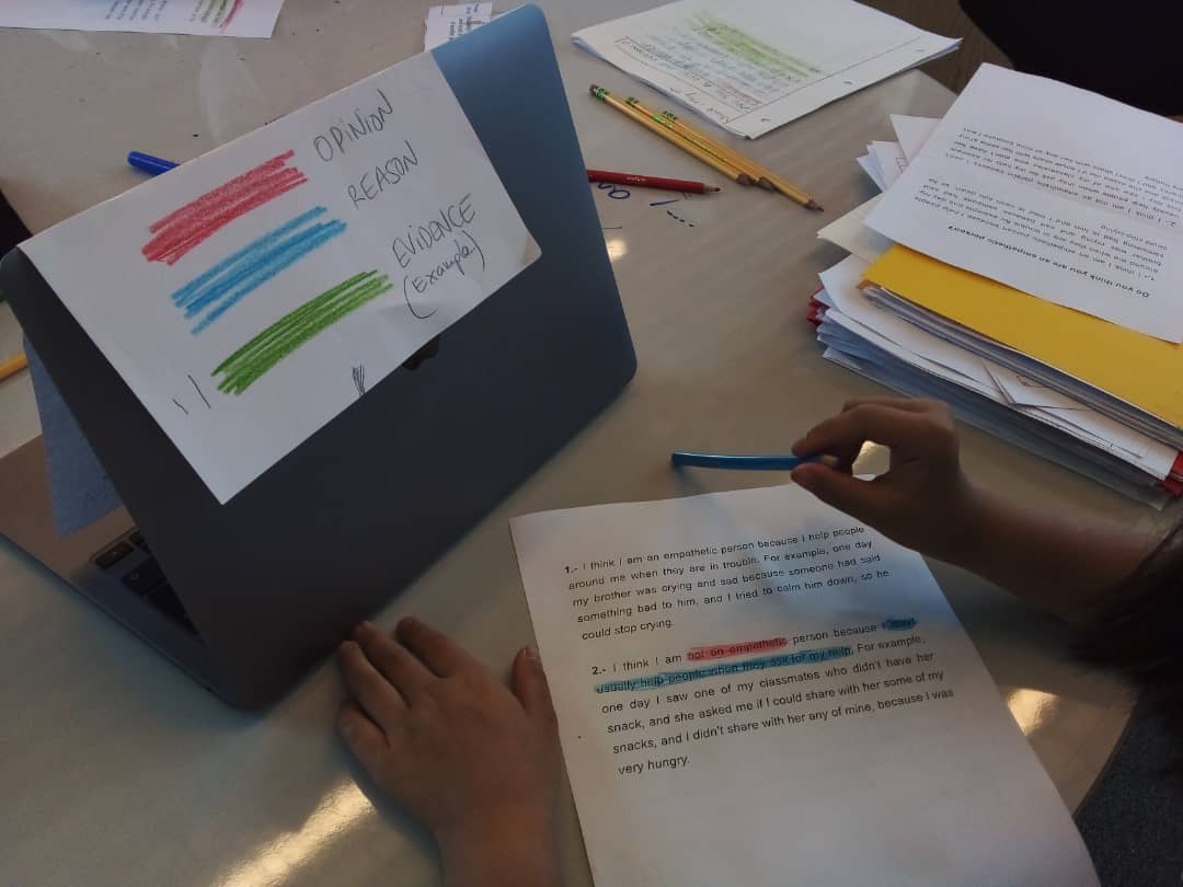 javierbahilo's tweet photo. In EAL lesson @icsaddises, to support Ss understanding of their UOIs, we study, we analyse, we write, we reflect, and we start all over again. Learning should be colourful. https://t.co/xxa0CbqQjn