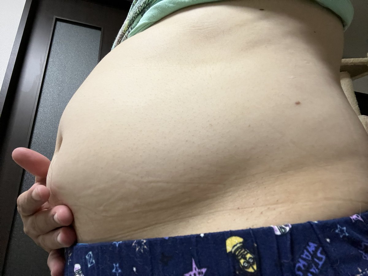 ぺんぎんナッツ中村です。 〜新米パパ奮闘記〜 妻が妊娠して7ヶ月どんどんお腹も大きくなってます。ちなみに写真は妻のお腹ではなくぼくのお腹です。  産まれるまであと113日。 #福島県 #住みます芸人 #新米パパ #新米ママ #奮闘記 #妊娠7ヶ月 #妊娠中 #お腹 #男の子 #写真 ..., image size:1200x900