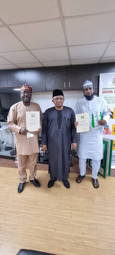 Congrats @AdedamolaDada, MD <a href="/fmceblagos/">FMC EBUTE METTA LAGOS</a> ,FMCEbuteMeta)( Left)&amp; Prof Ahmed Ahidjo CMD University Of Maiduguri TeachingHospital,right on your well deserved National Productivity Award of Merit. I testify to yr excellent Work in your institutions. Congrats HMH <a href="/HPDgov/">Health Promotion Nigeria</a> <a href="/fmceblagos/">FMC EBUTE METTA LAGOS</a>