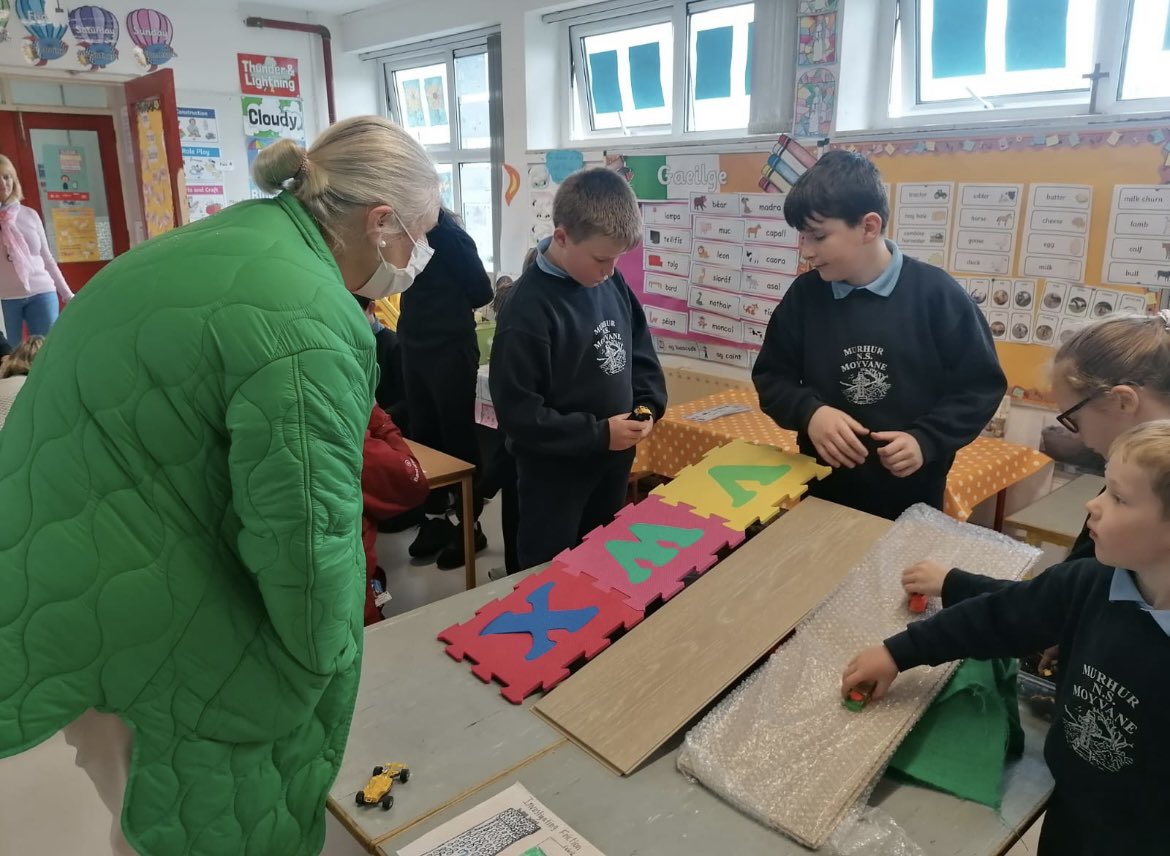 kerry_stem's tweet photo. Parents attended an open day to show all the STEM work that has been going on in Murhur NS #SEFstem #SEFdigital @PDSTPrimarySTEM @PDST_TechinEd @Education_Ire https://t.co/kp8zLgSF48