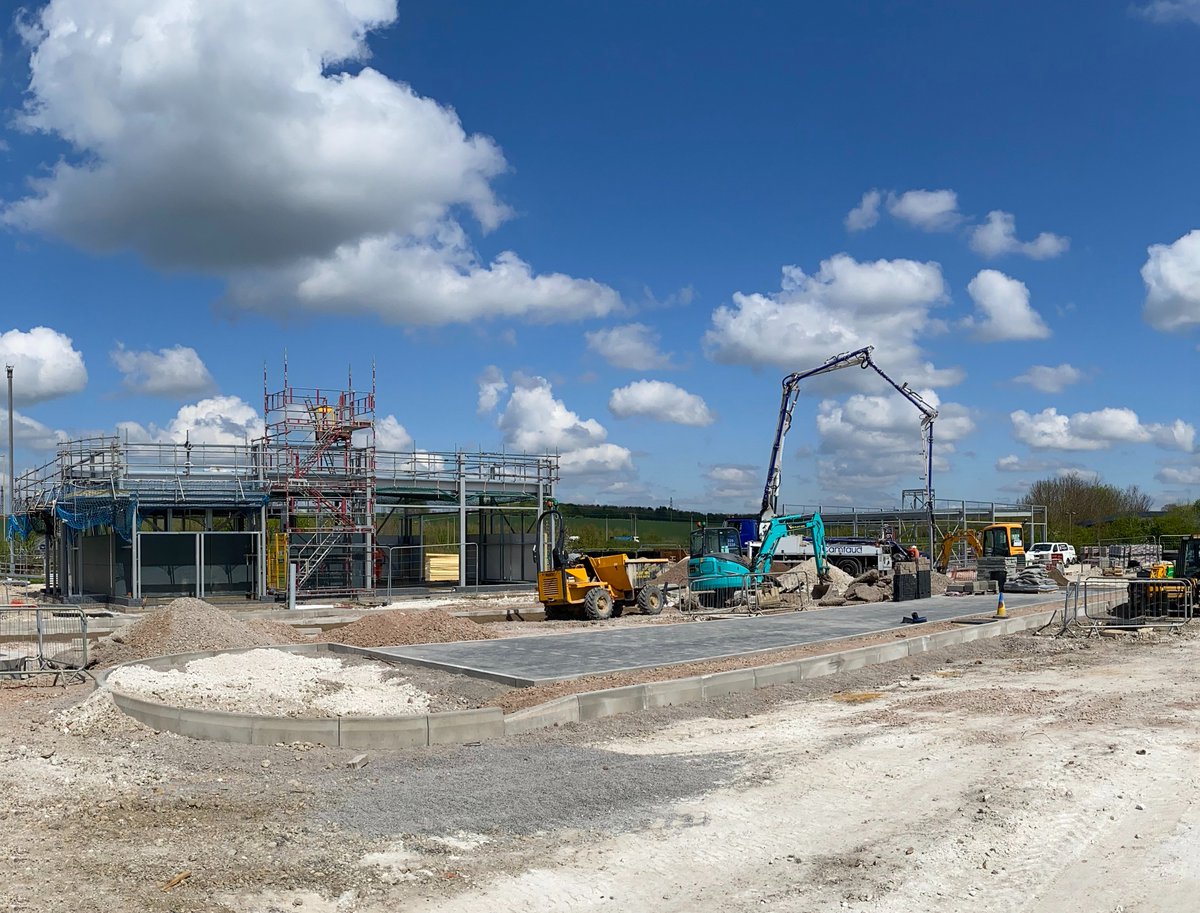 The RO is pleased to announce that it has successfully pre-let food retail units to Greggs and Taco Bell on its development at Solstice Park in Amesbury, Wiltshire. 

#greggs
#tacobell 
#inbusinesstodobusiness
#retailunits
#amesbury
#wiltshire