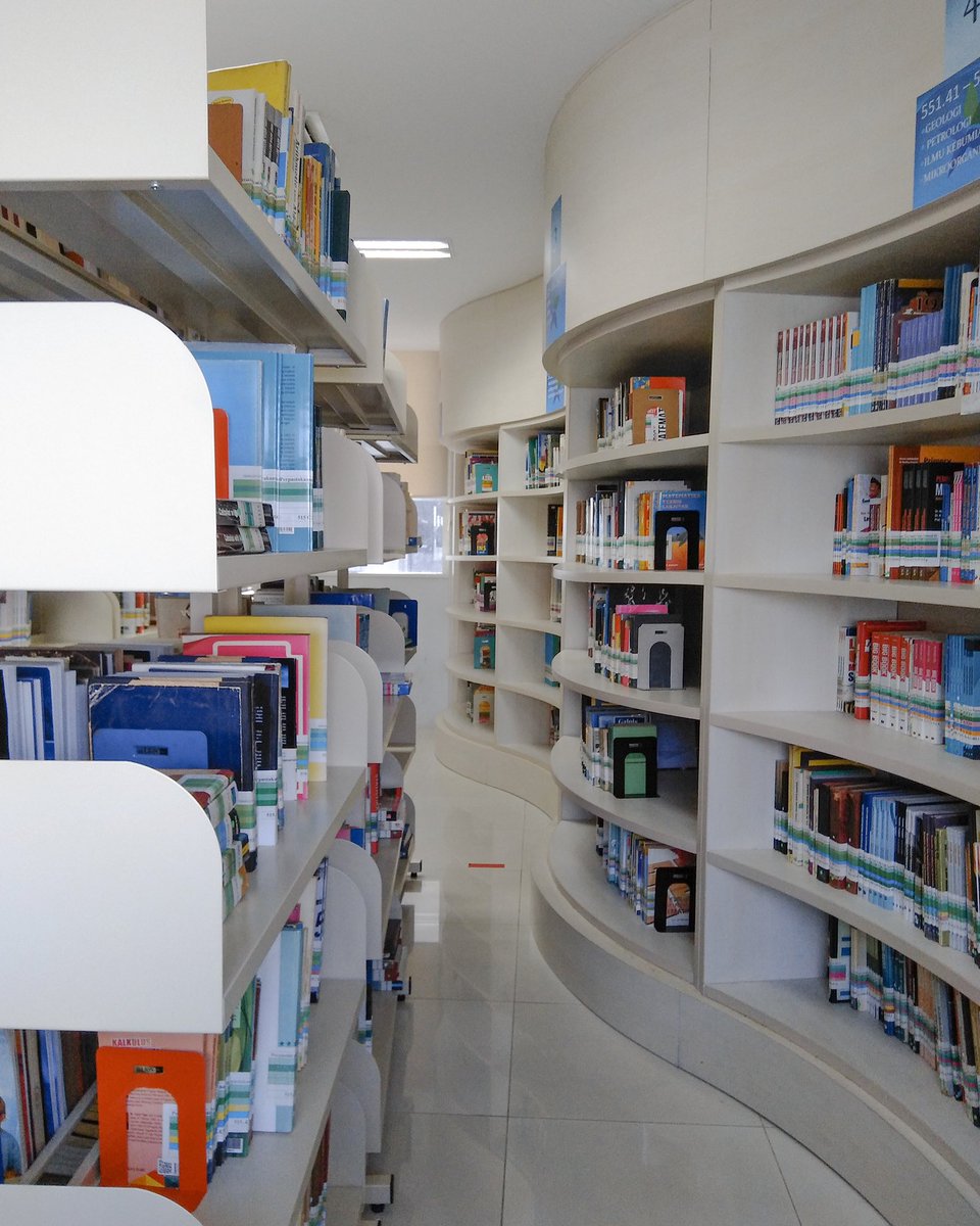 VillacerradaTr's tweet photo. Cuando hablamos de #traducción farmacéutica es inevitable pensar en la traducción del prospecto de los fármacos, sin embargo, ¿sabías que hay mucho más detrás de este tipo de traducciones? ¡Contáctanos y obtén un presupuesto personalizado! https://t.co/8ziNLoy8F0
#pharmacology https://t.co/epNXRjIks9