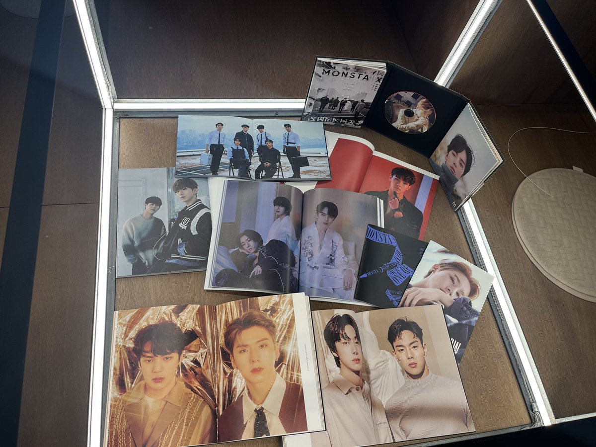 kkakji_bebe's tweet photo. 시월에서 만난 몽베베 친구들과 부스 연남까지 클리어!  
찐찐찐막 끝! 맘이 풍요로워지는 하루🤍 https://t.co/uLehv7Wonv