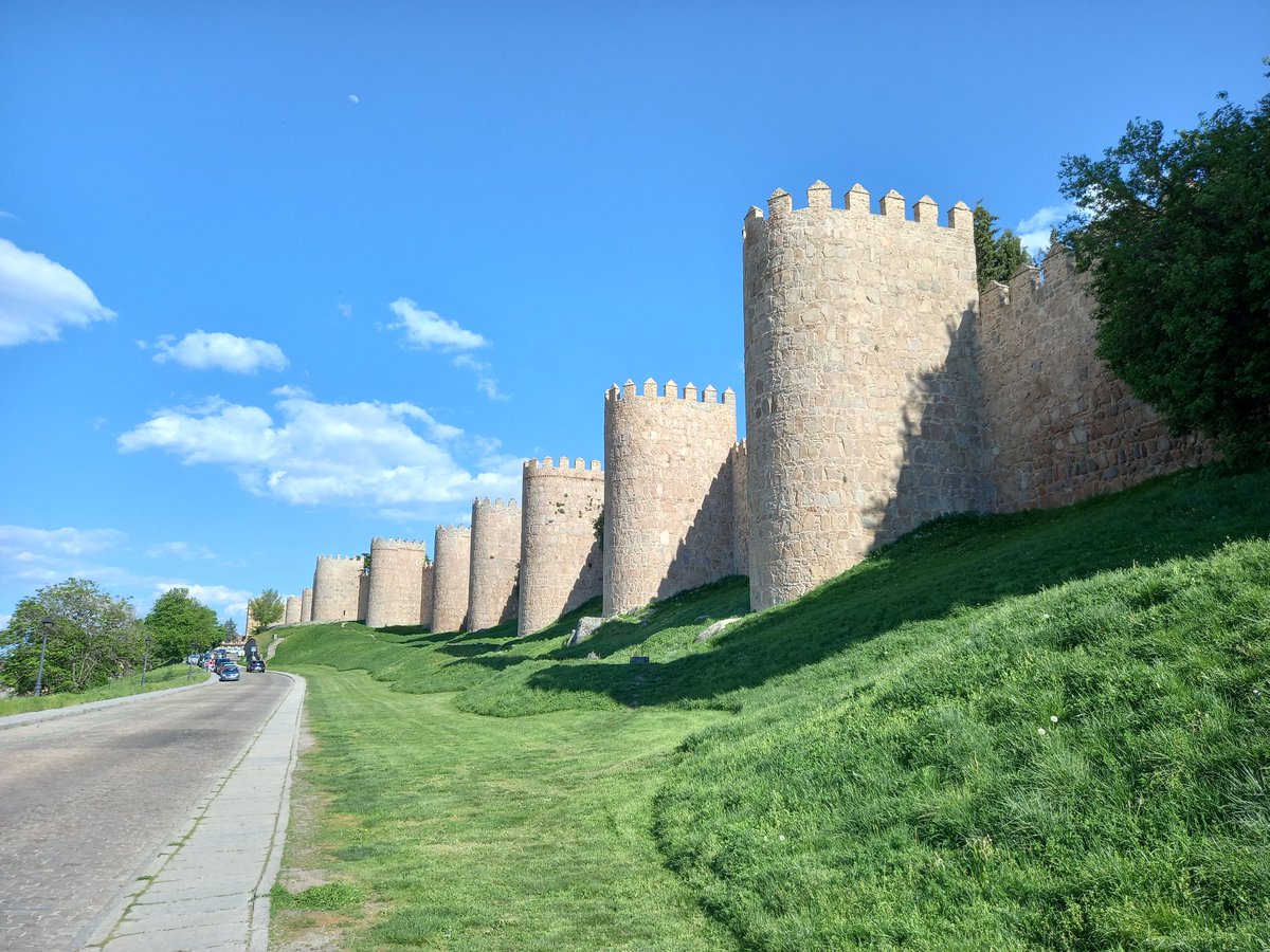 CobainMat's tweet photo. Despite the 9 hours of delays getting home, was a great 2d kickoff meeting in Ávila with the awesome #FreshRestore project group! https://t.co/AdxvcPR2bL