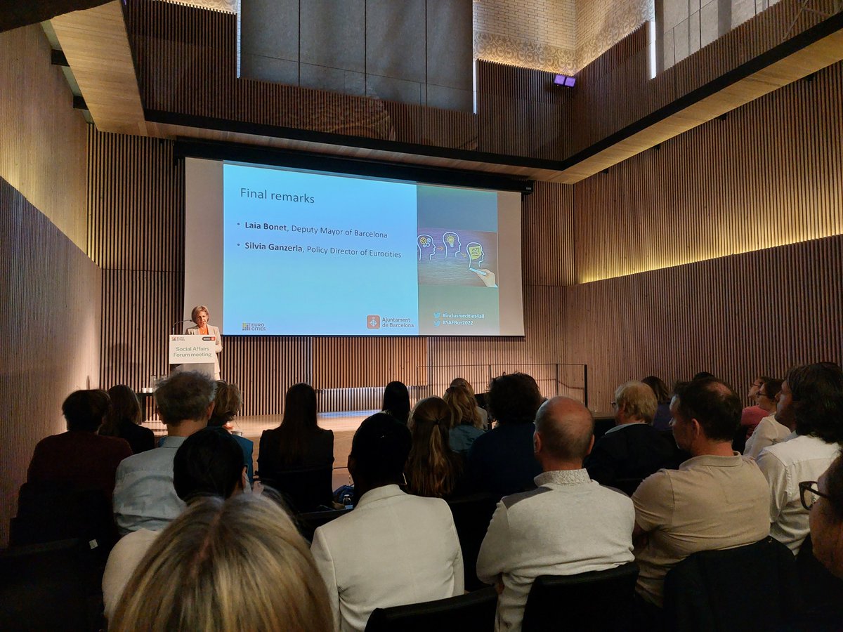 EUROCITIES's tweet photo. The #SAFBcn2022 is concluding with the final remarks of these 3 days. Thanks to @bcn_ajuntament for hosting and to all participants!

Eurocities members will continue to work towards #inclusivecities4all &amp; an #inclusiverecovery and bring cities' recommendations to the #EU level https://t.co/HdI50W6a2V