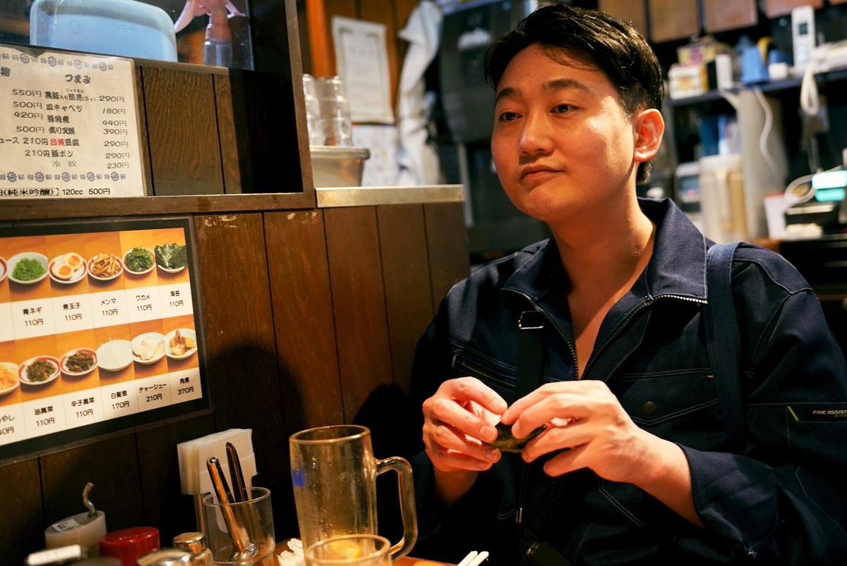 TSeico's tweet photo. いつかのひごもんず。
.
At a ramen shop.
.
#photooftheday #photoshoot #photoeveryday #photodaily #photoislife #photoisrael #friendship #dailyscenes #ramennoodles #snapshot #snaps #dailyphoto #ラーメン #何気ない日常 #何気ない風景 #何気フォトコン #何気ない瞬間を残したい https://t.co/yit8gYtHCr
