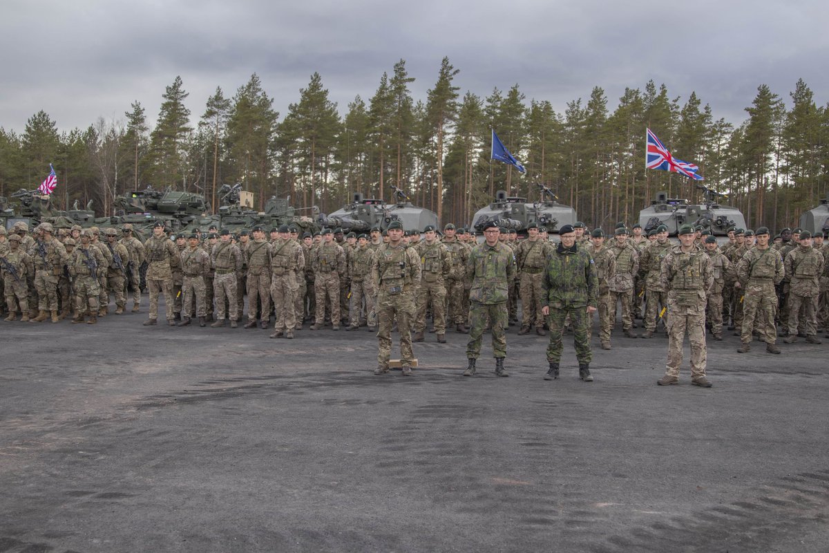 Maavoimat's tweet photo. Nousujohteinen ja intensiivinen #Arrow22 on päättynyt. Vahvat kansalliset tavoitteet ja kansainväliset harjoituskumppanit muodostavat jatkossakin toimivan kokonaisuuden #maavoimat mekanisoidulle harjoitukselle. Kiitos osallistujille! @KarjalanPR @PorinPR #pspr 🇪🇪🇬🇧🇺🇲🇱🇻🇫🇮 https://t.co/cvC3PFs2Wo